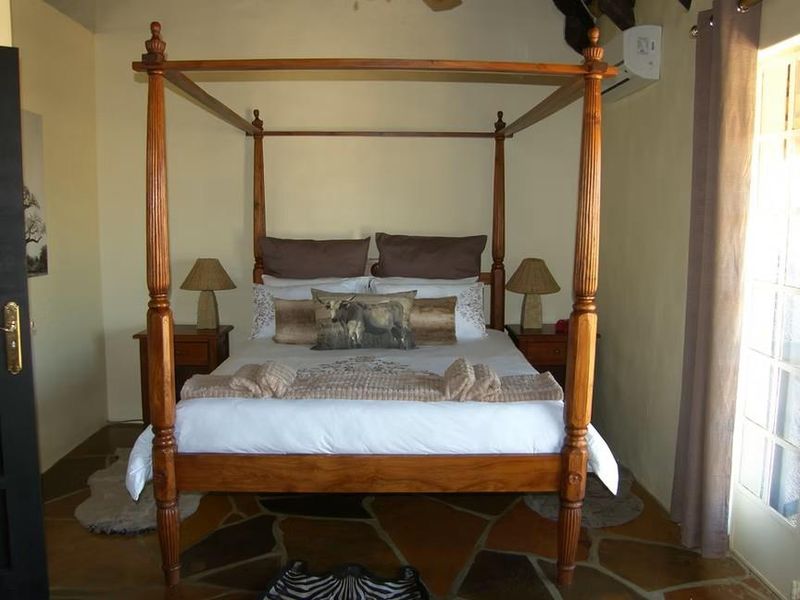 Safari Lodge close to Omaruru 5000 ha - Photo 7