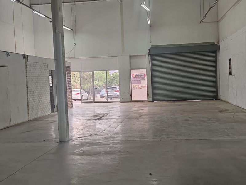 Discover the perfect retail space to bring your vision to life - Photo 4