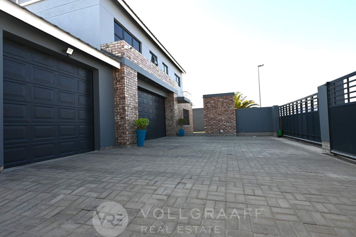 Exceptional Design, Exceptional Living - Photo 3