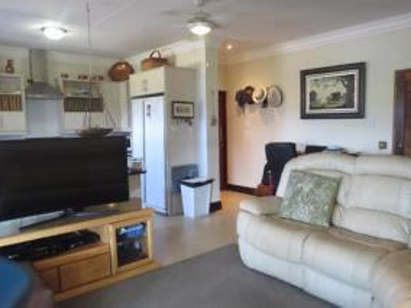 2 Bedroom 2 Bathroom House To Rent in Xanadu Lifestyle Estate  R 10 000 pm - Photo 8