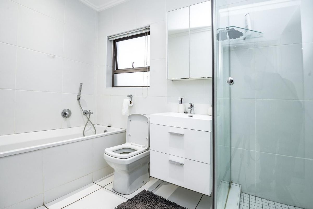 Fully Furnished 1 Bedroom For Rental in Lonehill - Photo 5