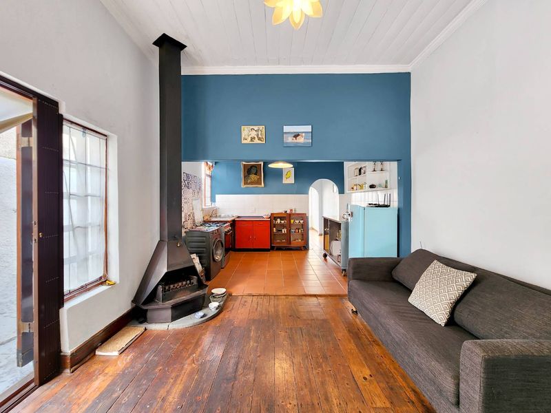 CHARMING OLD-WORLD SEMI-DETACHED COTTAGE WITH ENDLESS POTENTIAL - Photo 7