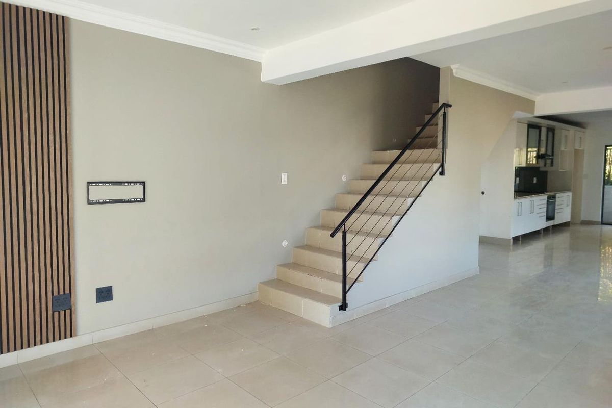 Modern Home For Rental in Palm Lakes Estate - Photo 4