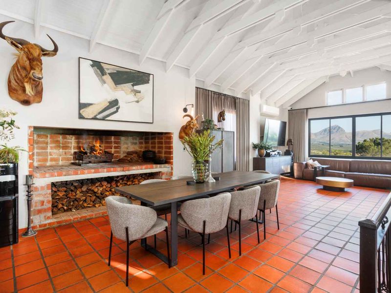 Exceptional Privacy and Space in a Countryside Lifestyle Farm at the Foot of the Drakenstein Mountains in Paarl - Photo 8