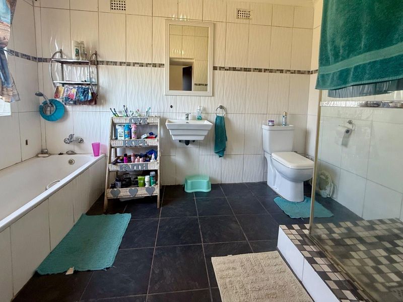 3 Bedroom house for sale in Vryheid - Photo 9