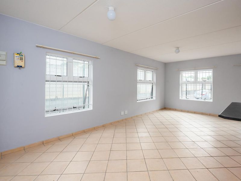 Beautiful & Secure 2-Bedroom Apartment (2 units available) in Cloetesville, Stellenbosch - Photo 6