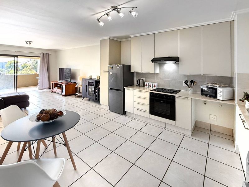 Beautiful 2 Bedroom Apartment in Excellent Estate - Photo 5