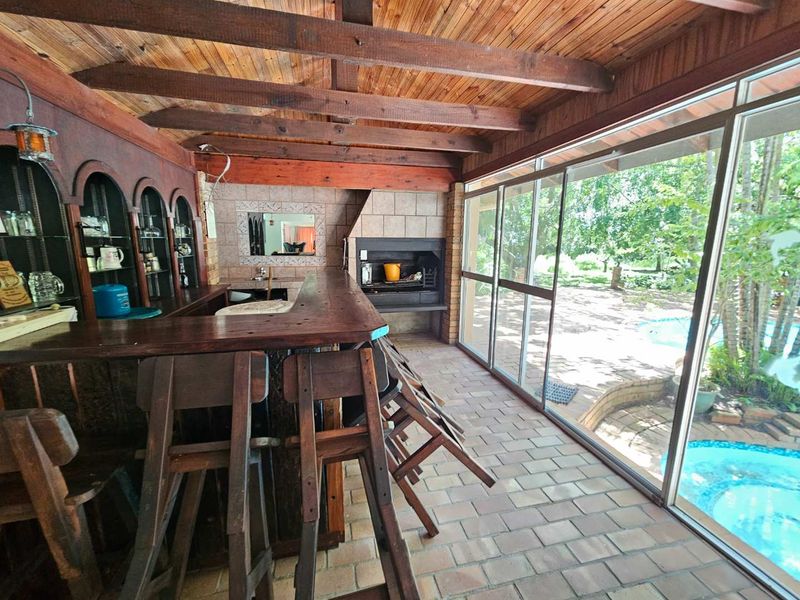 Stunning 5-Bedroom Double Story Home Bordering iSimangaliso Wetlands Park - Photo 10