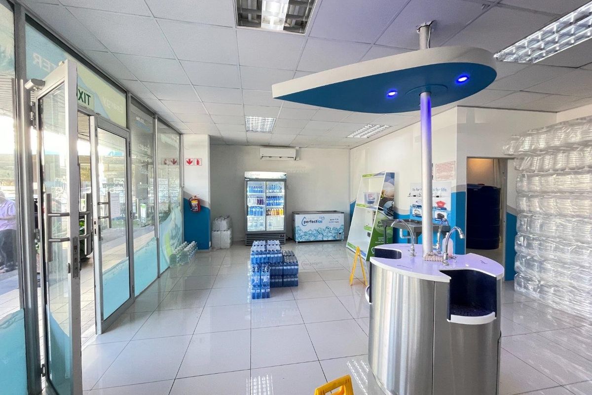 Prime Ground Floor Commercial Space To Let | Chartwell Centre, Umhlanga Village - Photo 2