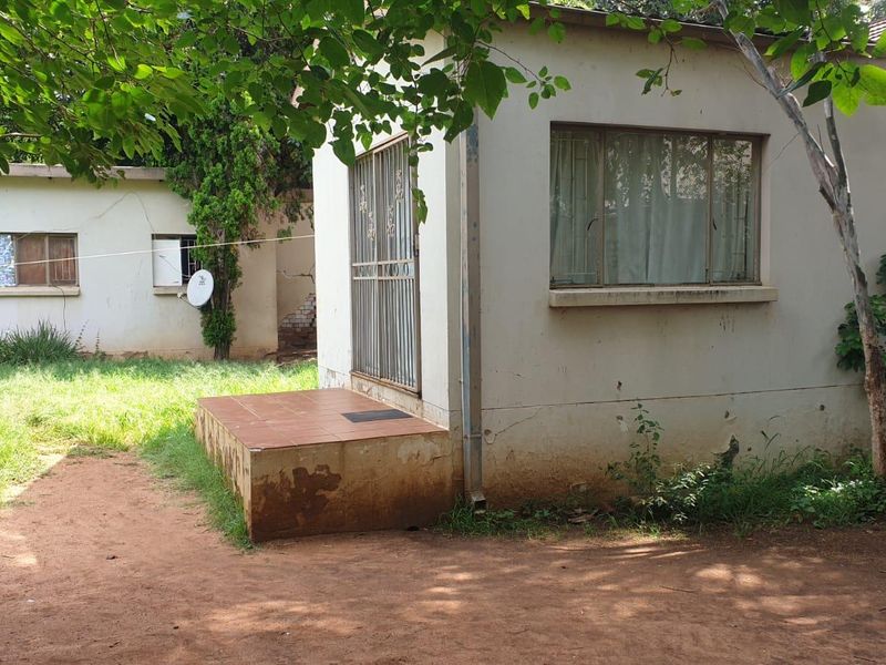 Investors Delight (Fixer-Up) - Photo 3