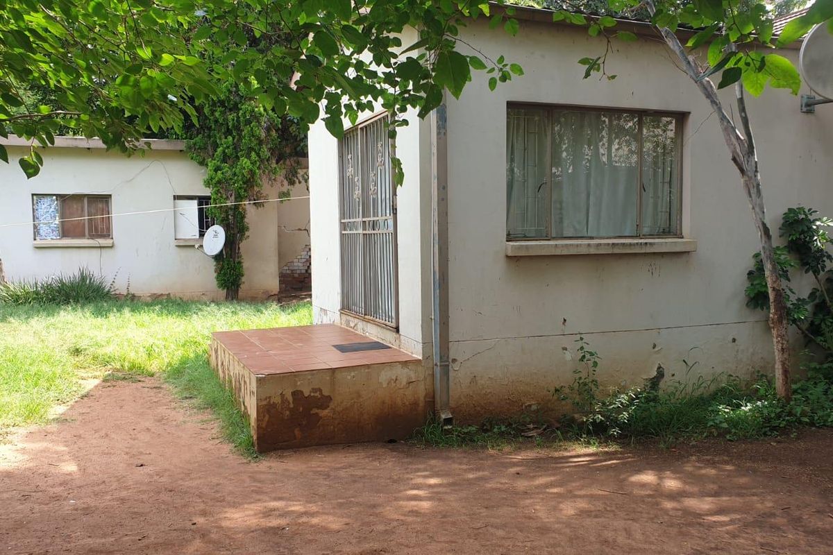 Investors Delight (Fixer-Up) - Photo 3