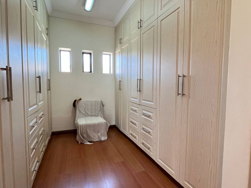 Your Dream Home with Additional Separate 2nd Home in Hartenbos: Luxury, Views, and Space - Photo 6