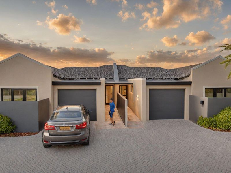 "Discover Coastal Elegance: Your Dream Home in Tamariskia Awaits!" - Photo 2