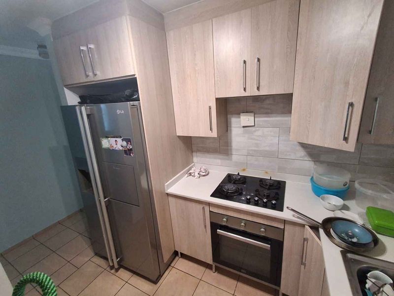 2 bedroom flatlet to rent - Photo 2