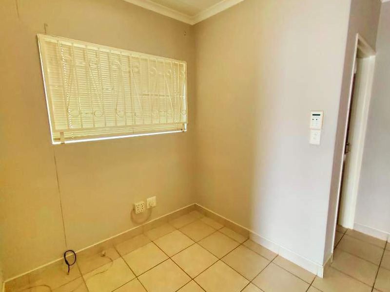SOLE MANDATE TOWNHOUSE FOR RENT EROS - Photo 10