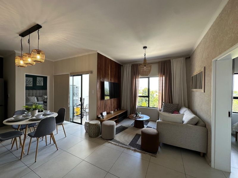 93 on New – Fully Furnished 2 Bed, 2 Bath Apartment - Photo 3