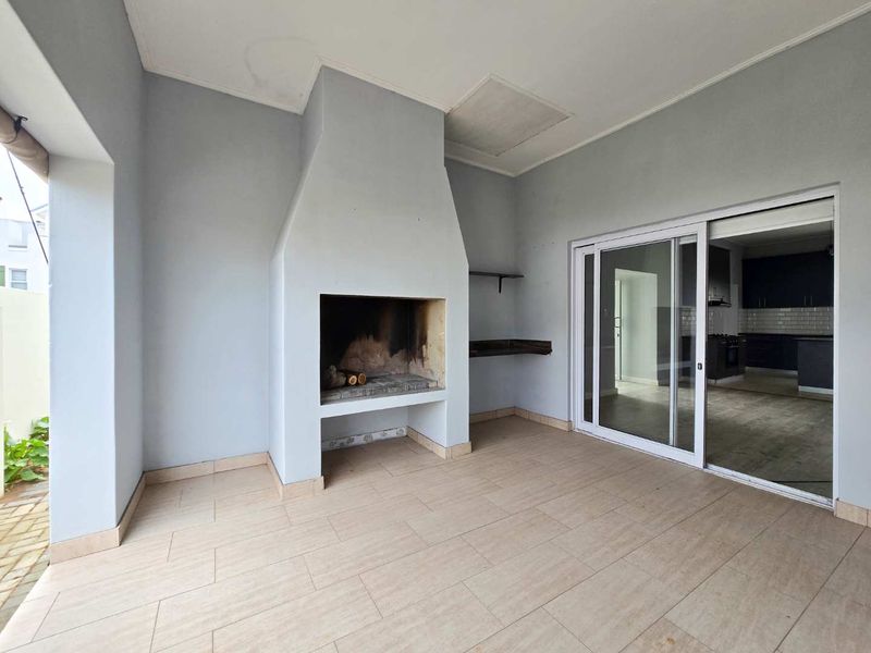 The perfect lock-up-and-go property for sale in Stilbaai-Wes. - Photo 9