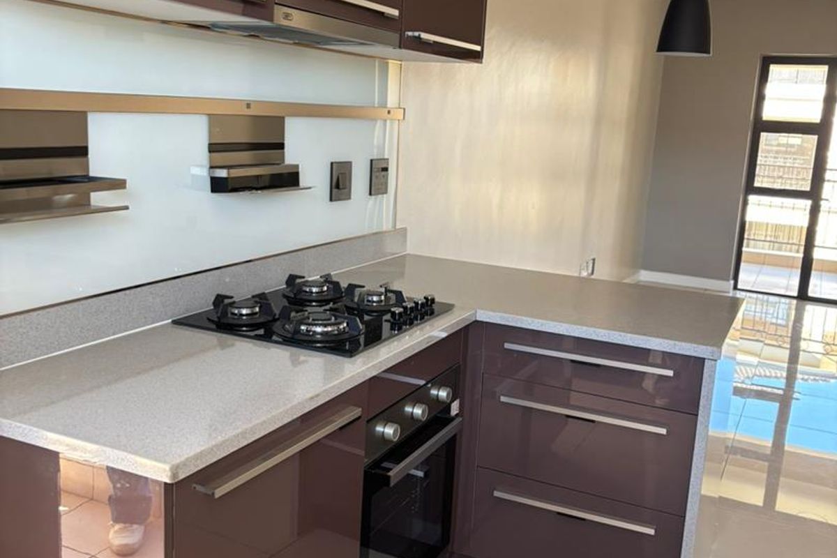 Pristine property in the heart of a complex in Centurion - Photo 3