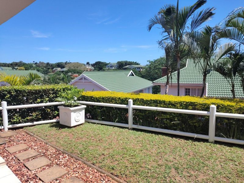 4-Bedroom Townhouse with Loft En Suite on the Prestigious Mt. Edgecombe Golf Estate - Photo 4