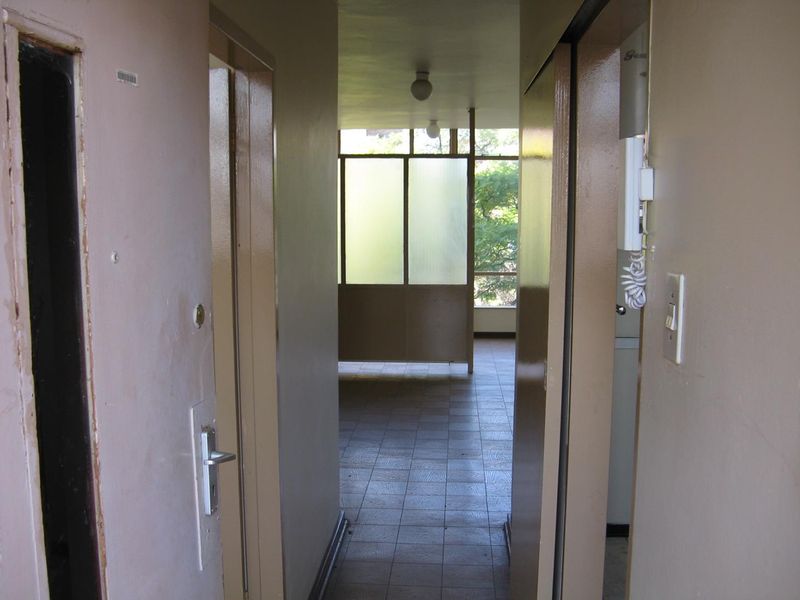 BACHELOR FLAT TO RENT IN SUNNYSIDE - Photo 5