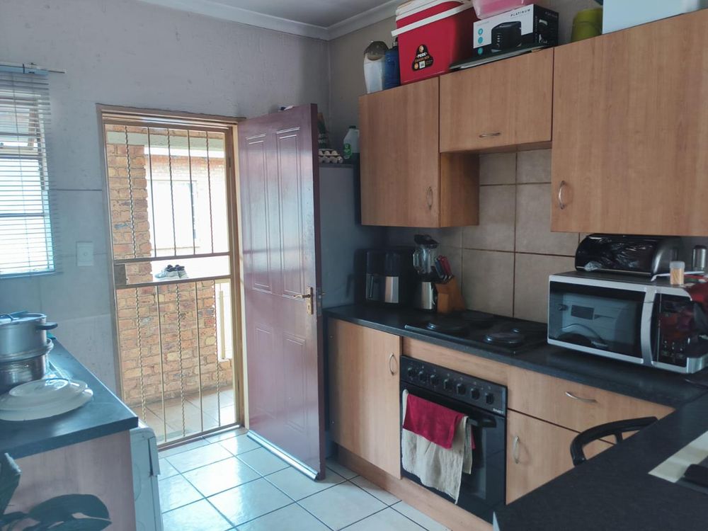 open plan Kitchen