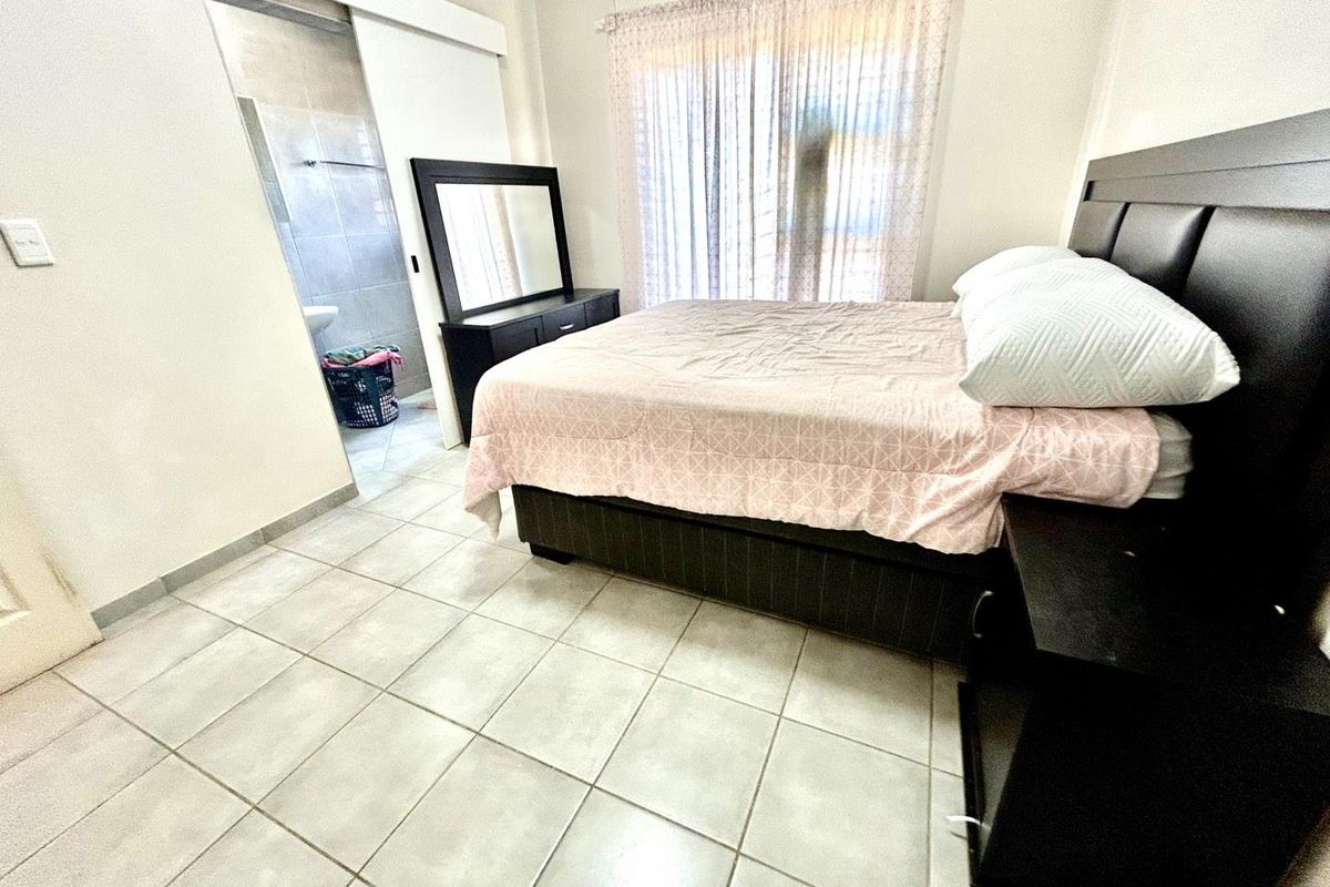 Family-Friendly 4 Bedroom Home in Osona Ext 4 - Photo 4