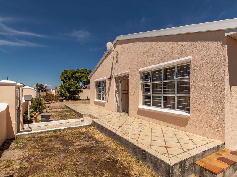 Investors, Corner plot, 2-3 Separate units - Photo 4