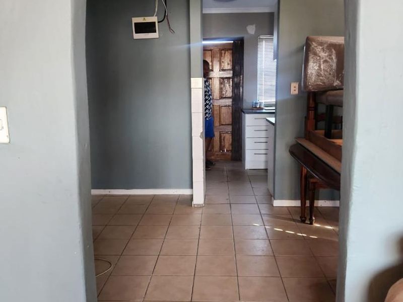 Three-Bedroom House for Sale in Mfuleni - Photo 7