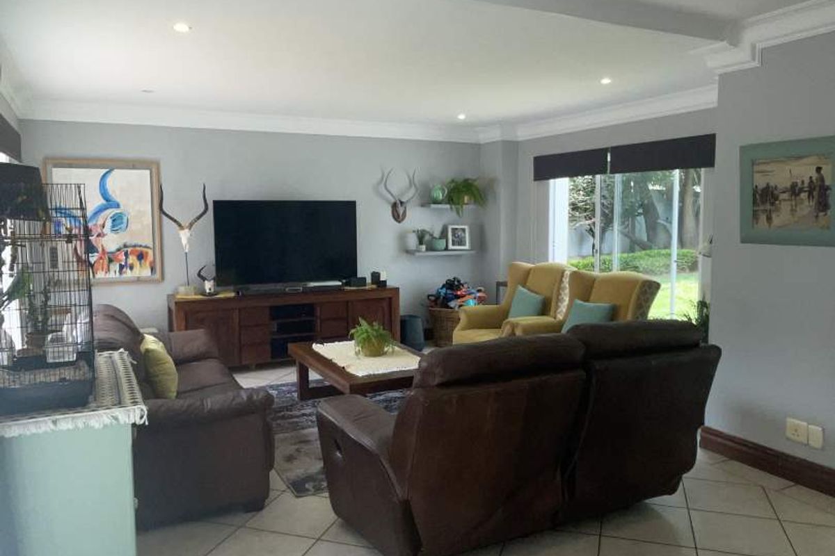 Sole Mandate - Photo 5