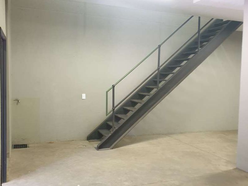 PROSPERITA WAREHOUSE TO LET - Photo 3