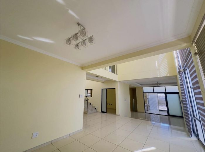 Property #2500680, House Rental Monthly in Kleine Kuppe