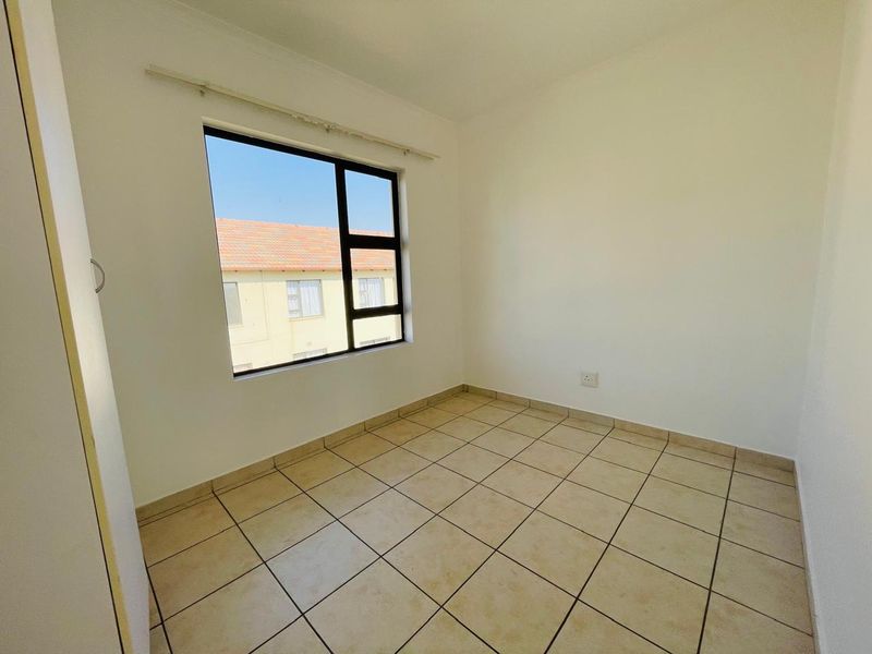 Secure 1-Bedroom Unit in a Prime Boksburg Location Ideal for Young Professionals & Investors - Photo 9