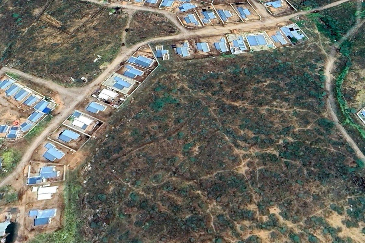 Versatile Property Perfect for Developers in Okahandja! - Photo 3