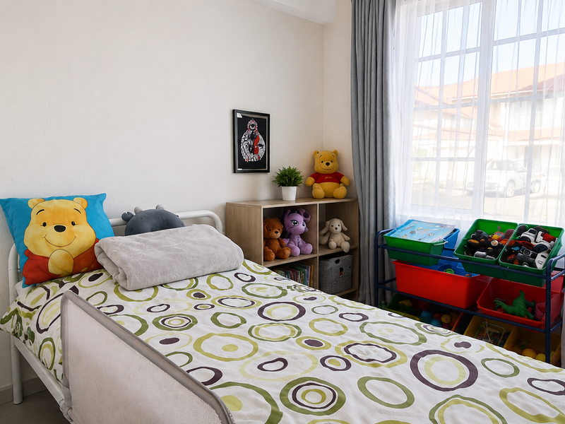 FAMILY FRIENDLY GROUND FLOOR UNIT - Photo 5