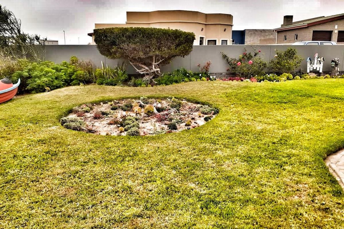 GORGEOUS HOME FOR SALE IN HENTIES BAY - Photo 3