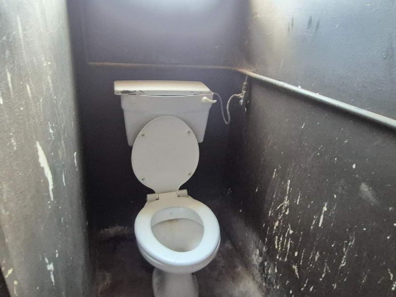 Grysblock two compound properties for sale - Photo 7