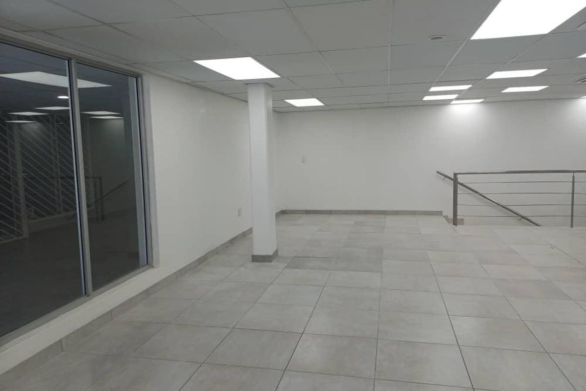 AAA Office Space to Rent - Photo 3