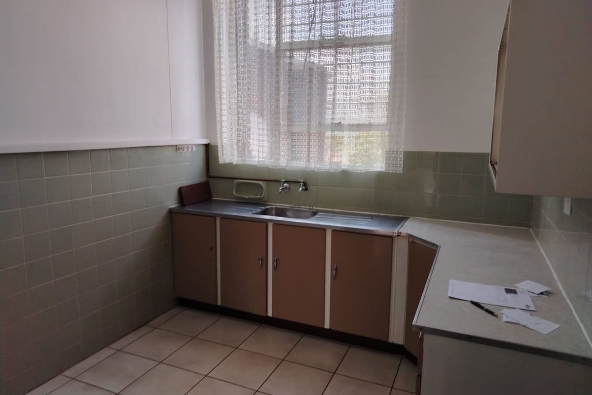 A Kitchen to Love: Well-Equipped & Ready for Your Culinary Adventures! - Photo 2