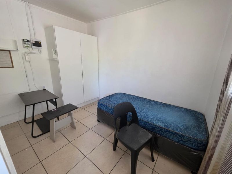 Lucrative student accomodation close to UFS - Photo 6