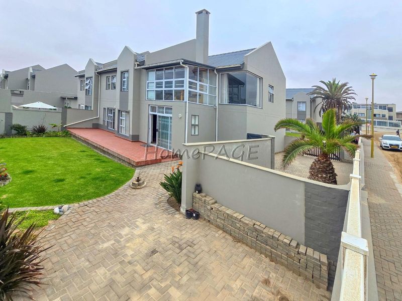 Vogelstrand, Swakopmund:  SEA VIEW 4 BEDR UNIT for sale in Pebble Beach - Photo 2