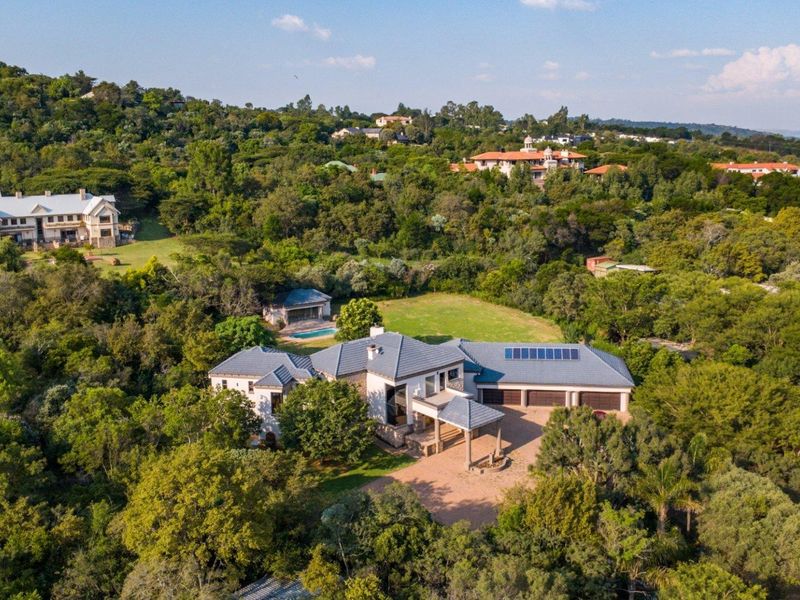 Magnificent 6 Bedroom Family Residence in Mooikloof Equestrian Estate - Photo 9