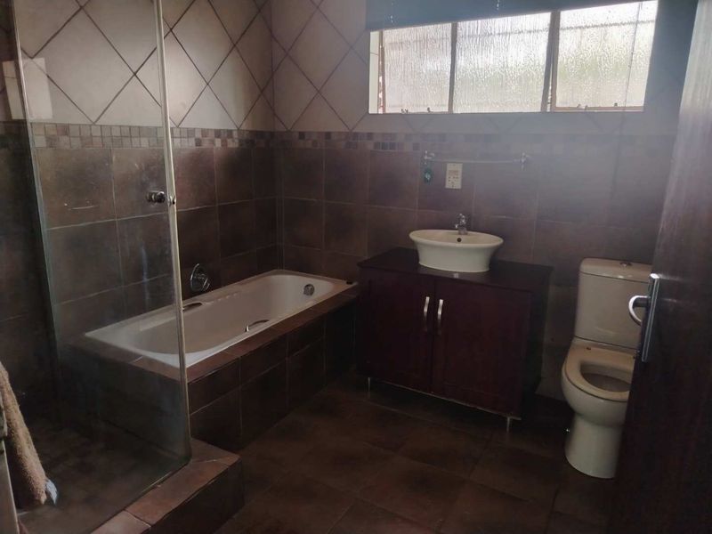 AN INCOME GENERATING PROPERTY - Photo 9