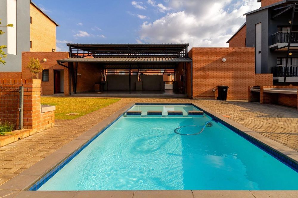 Waterfall Ridge Apartment Pool Area 2