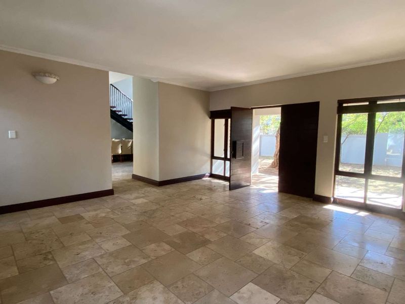 4 Bedroom House in Sable Hills. - Photo 6