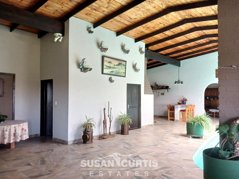 Beautiful Developed Small Holding - Photo 10