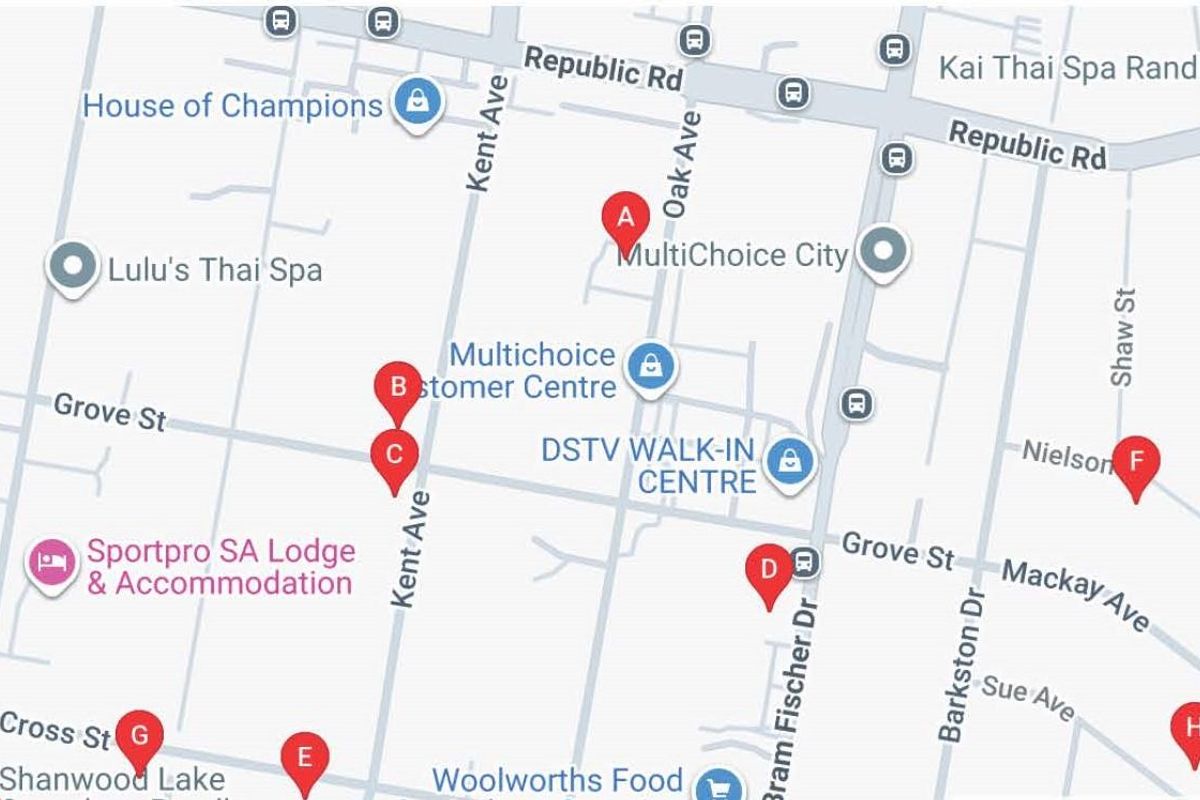 Move-In Ready: Modern Offices in Thriving Commercial Hub ! - Photo 2