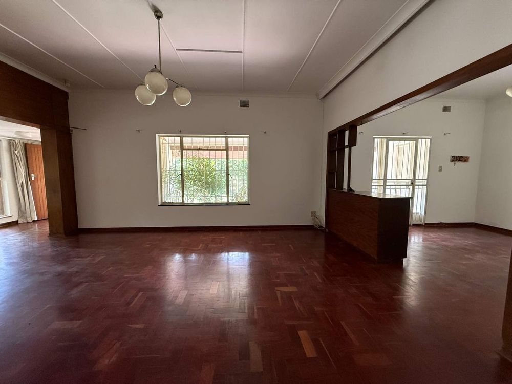 Open plan office / boardroom