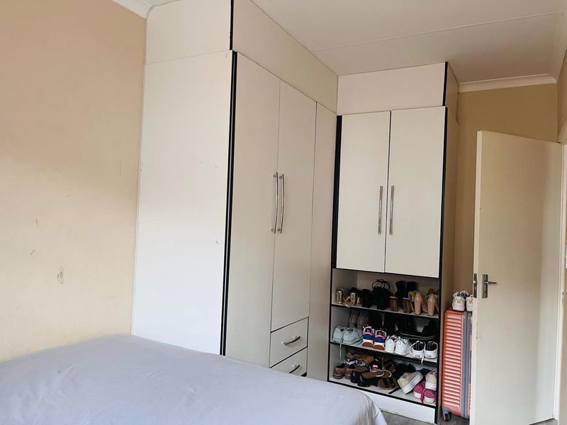 Excellent Value Clayville ext 45!! - R 800 000 - Photo 3