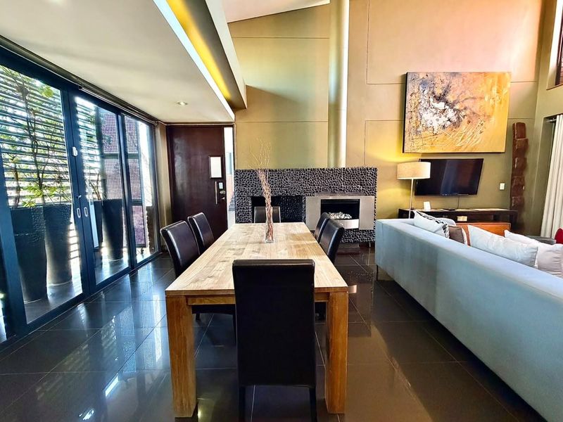 Sophisticated Modern 2‐Bedroom Penthouse in Melrose Arch - Photo 6