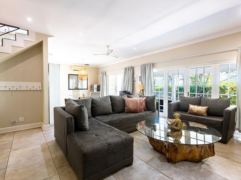 Immaculate 4 Bedroom Family Home - Photo 5